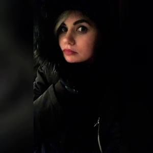 Meet your Posher, Leslie